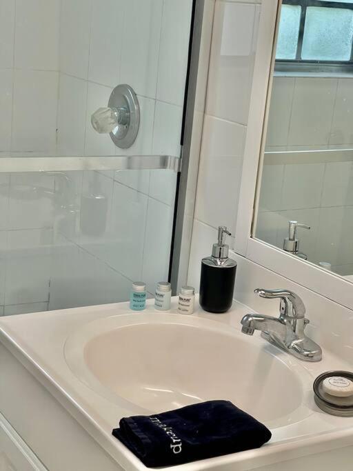 Amazing 5 - Bed Apartments Perfect For A Large Family Bal Harbour Εξωτερικό φωτογραφία